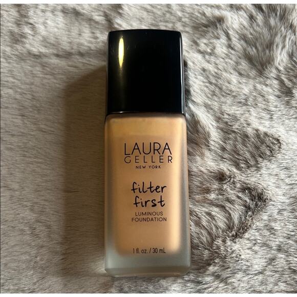 Laura Geller Filter First Luminous
Foundation - Cognac - Picture 2 of 3